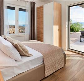 6 bedroom villa with heated pool near Omis, sleeps 12